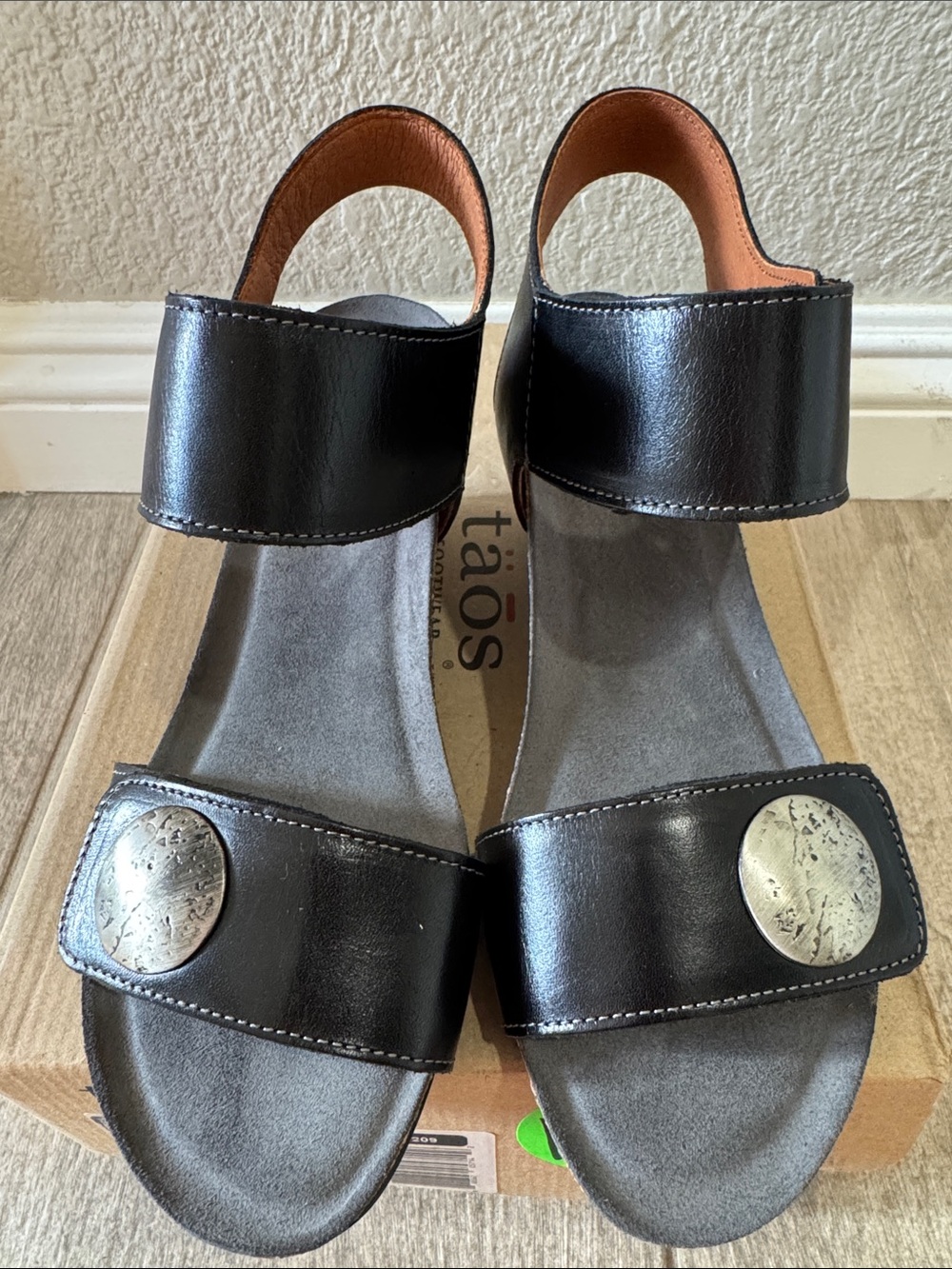 Taos Footwear Women's Carousel 2 Wedge Sandal. New in Box. Size 6-6.5 and 8-8.5